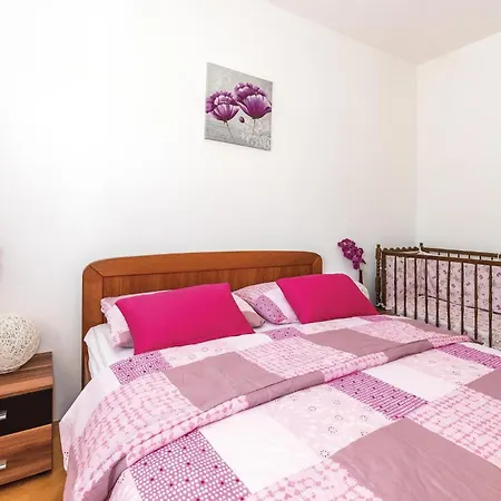 펜션 Awesome In Unesic