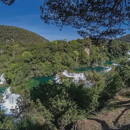 Σπίτι διακοπών Awesome In Unesic