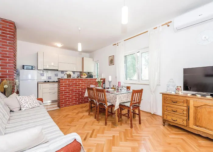 בית נופש Awesome In *